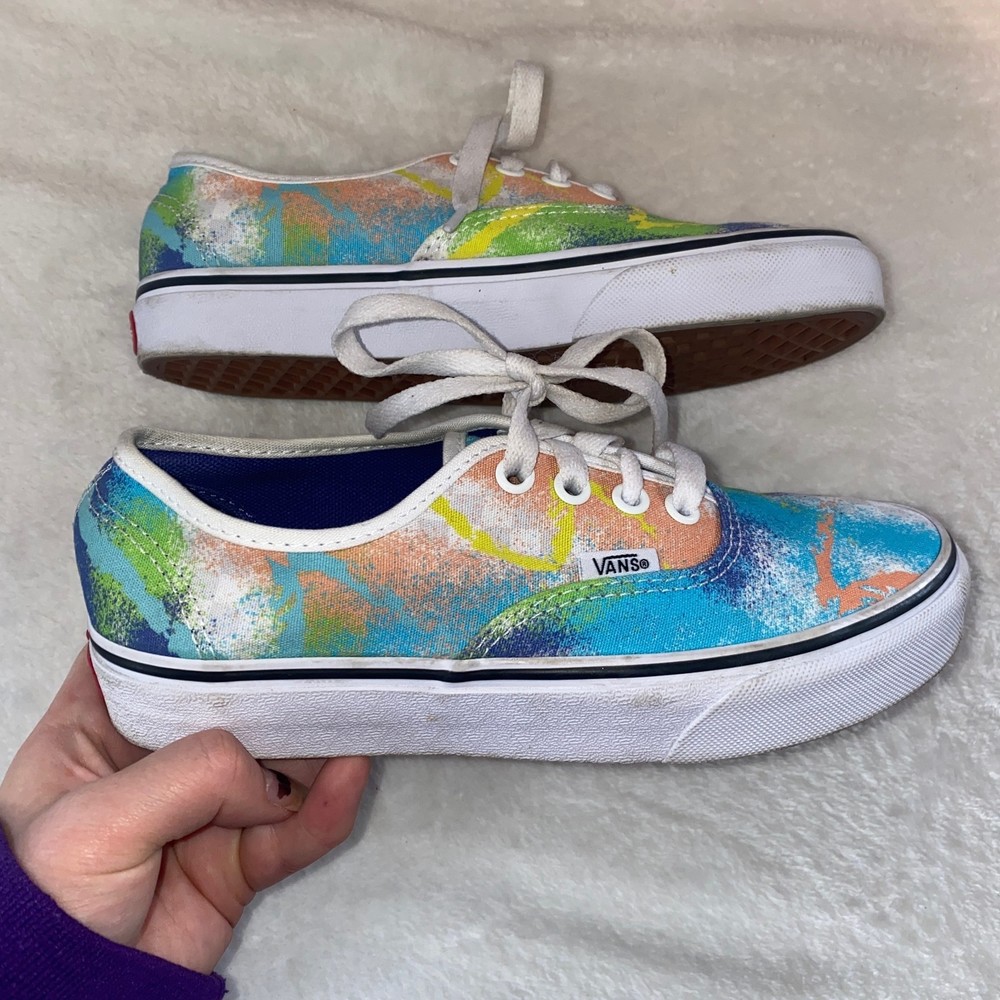Vans lace up low profile Retro Mart shoe Size 4.5M 6W